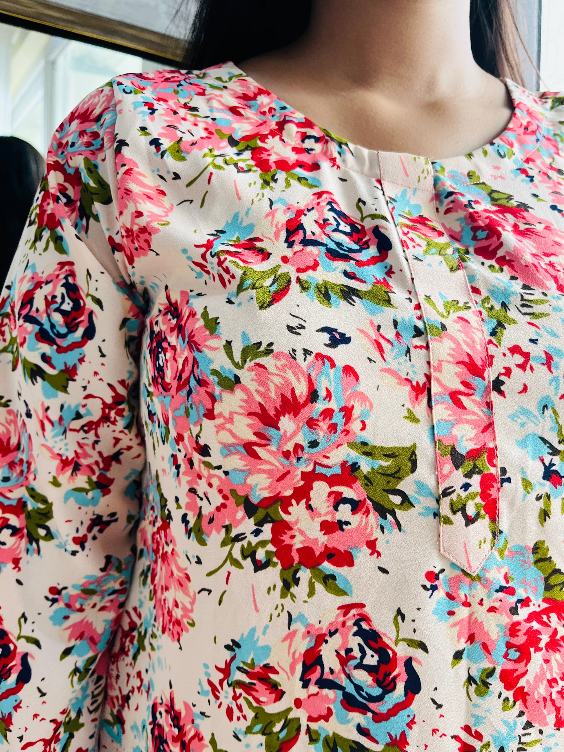 Double Georgette Multi Colored Floral  Pattern Kurti